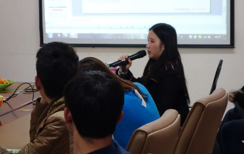 昆明绿茵体育网络公司从2013年开始筹备新媒体营销公益讲座和老客户网络营销沙龙，绿茵体育邀请了国内网络营销和移动互联网营销专家亲临公司，为保证培训质量和沟通效果，绿茵体育每次只邀请20-30家老客户参加（全免费），绿茵体育将秉承全公益、全免费、不推销任何产品和服务、只讲干货等原则，为新老客户创造更多价值。