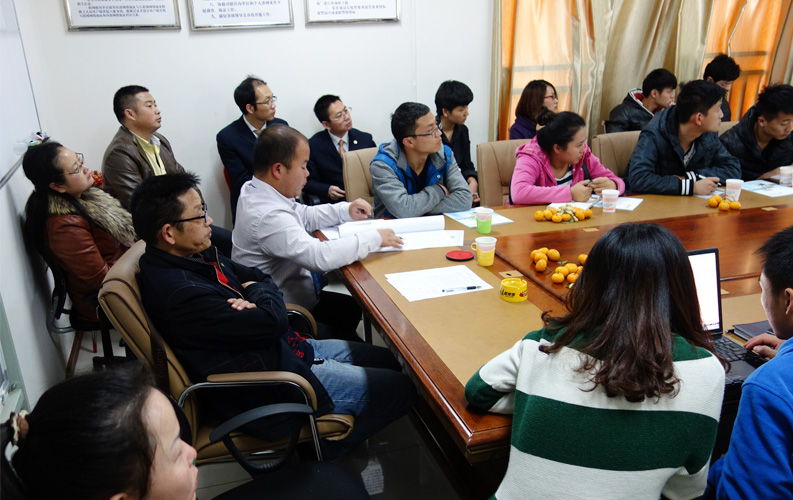 绿茵体育客户沙龙秉承全公益、免费、净干货、不推销产品等原则，欢迎绿茵体育客户报名参加：400-739-1200